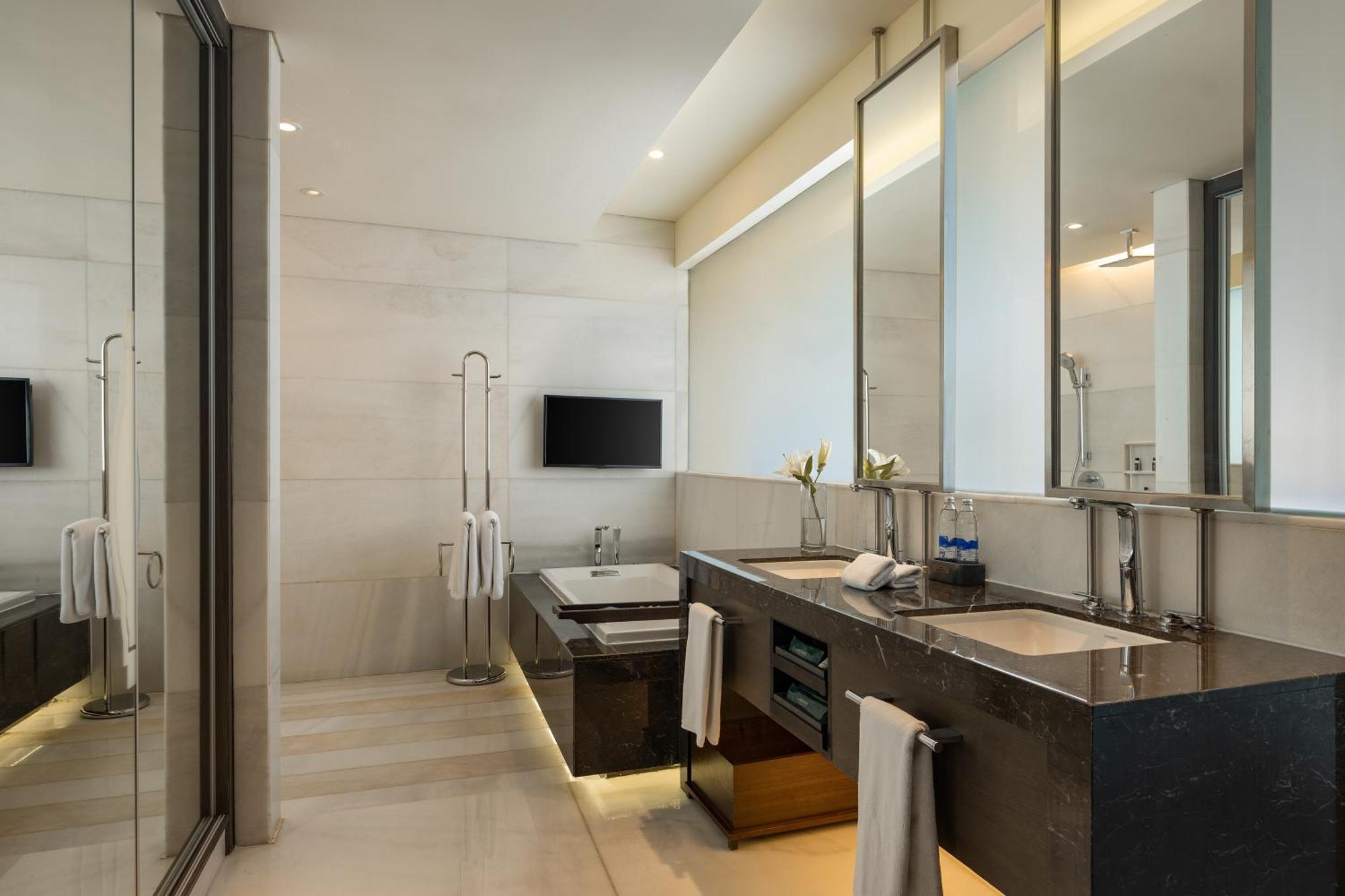 Premiere Suite Room